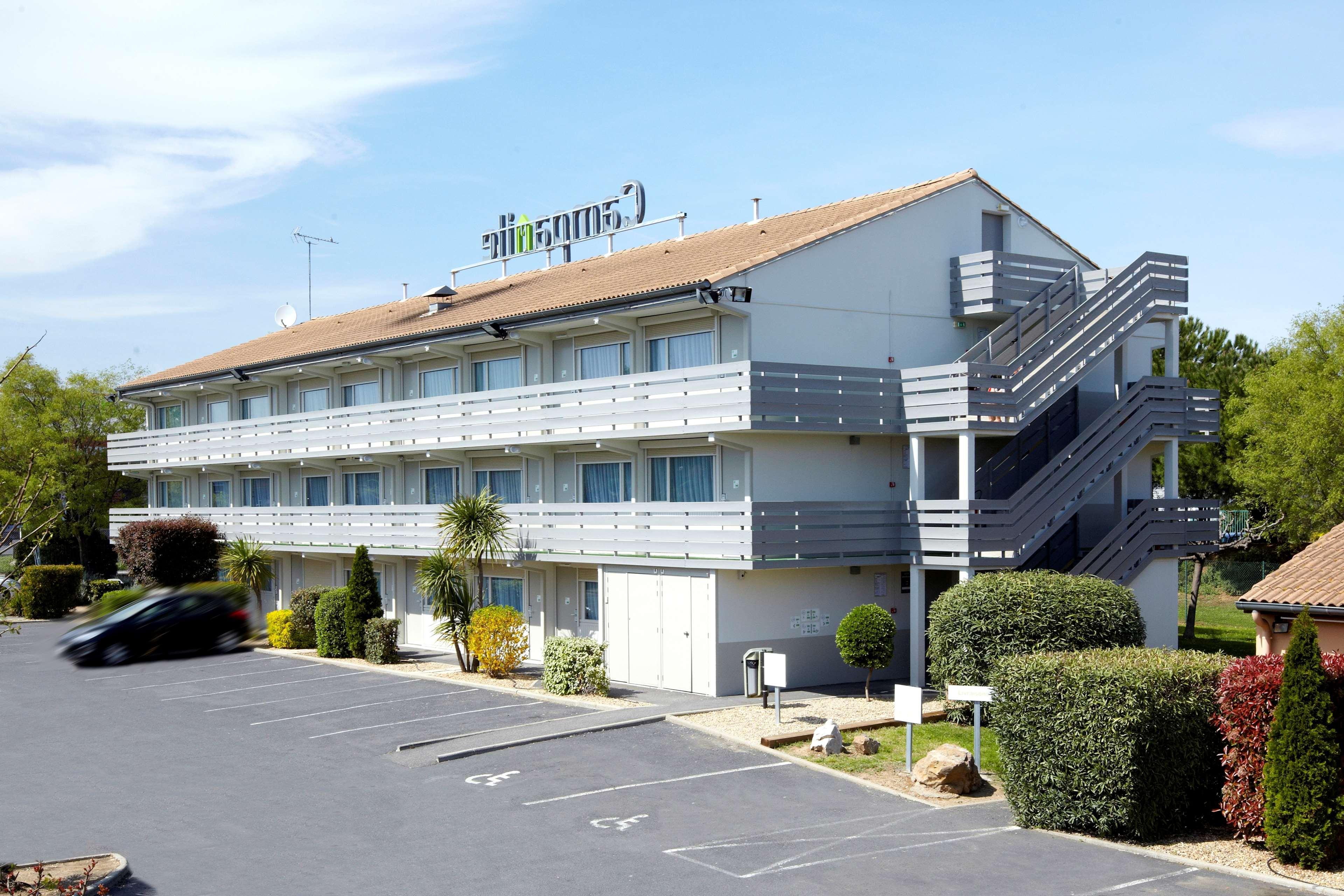 Hotel Campanile Nantes ~ Reze Aeroport Exterior foto